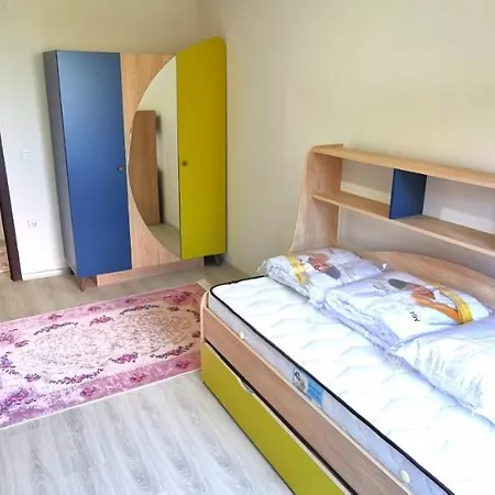 דירה C1b12 شقة غرفتان وصالة بإطلالة بحرية وريفية خلابة بالقرب من البحر
